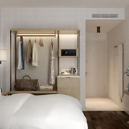 Otel Tapestry By Hilton Ambasciatori 4*