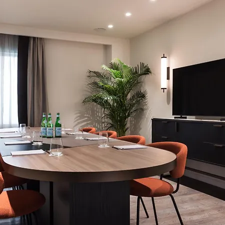 Otel Tapestry By Hilton Ambasciatori 4*