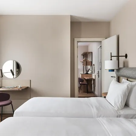 Tapestry By Hilton Ambasciatori Otel
