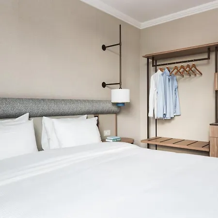 Otel Tapestry By Hilton Ambasciatori 4*
